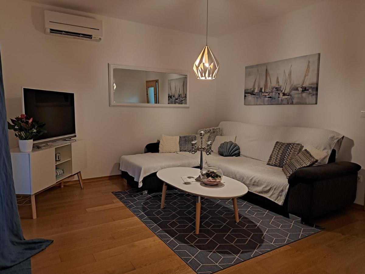 Apartman Blue 茨里克韦尼察 外观 照片